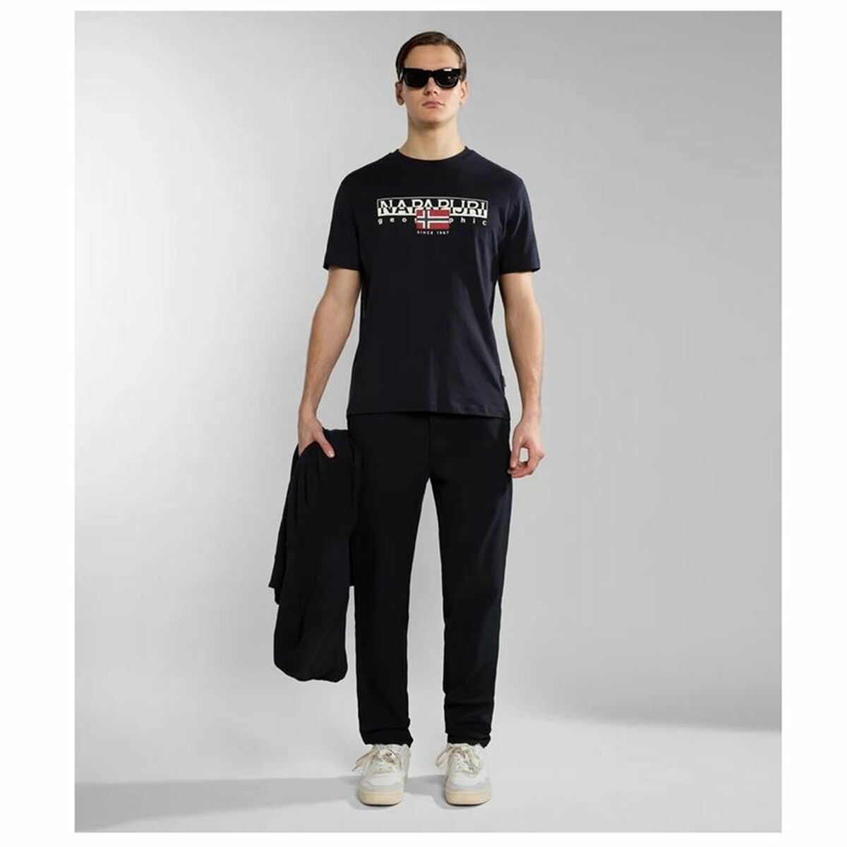 V4H7E41A19550B35BEBE05162F8392998E7R4666880P4