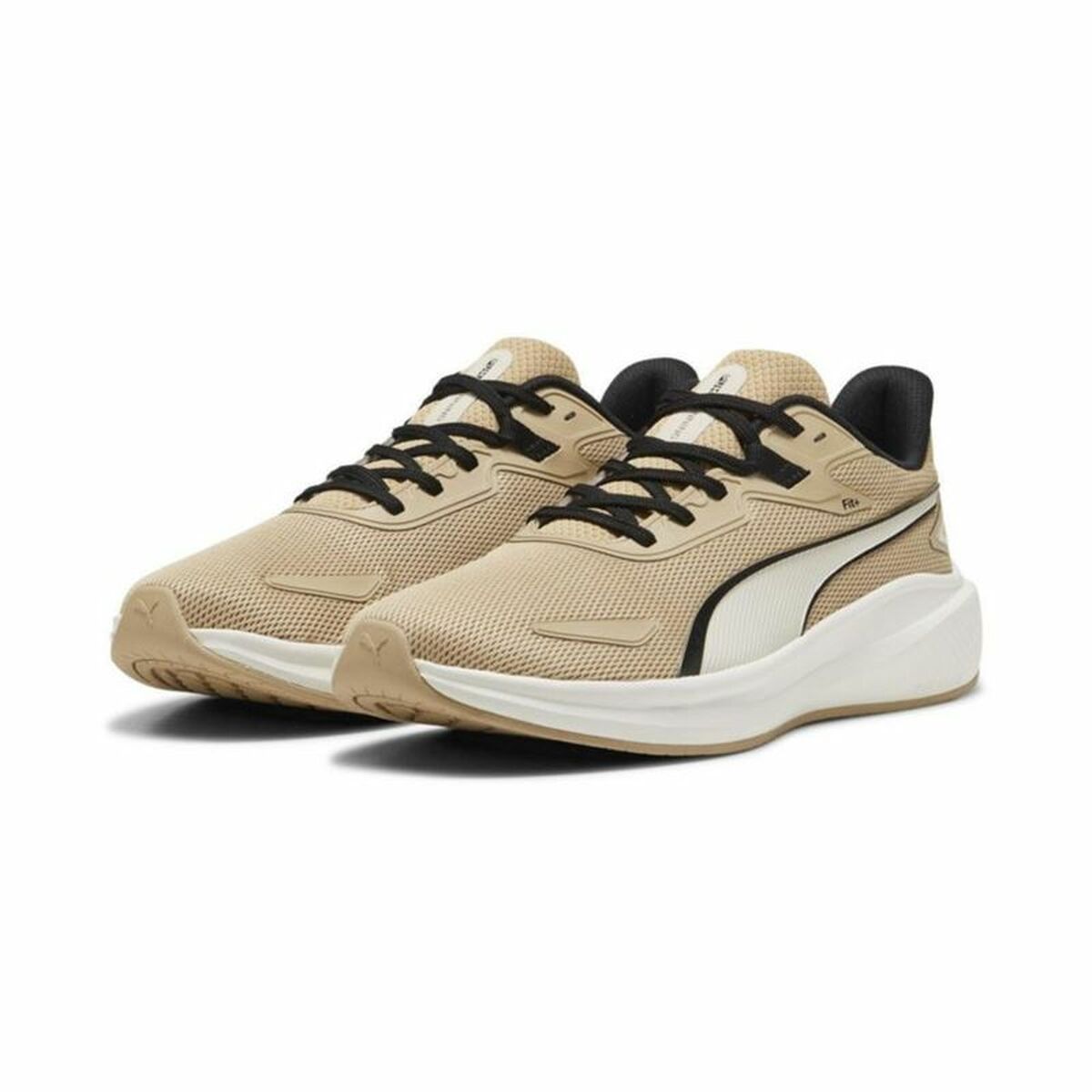 "Puma Skyrocket Lite unisex sko på asfalt"