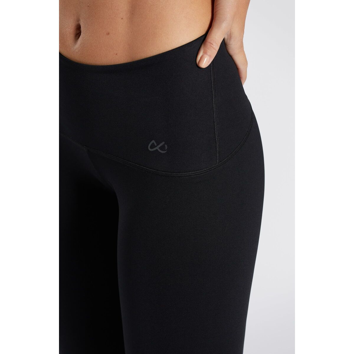 V2H529B676E3ED748EEDD0E0F17EF403B0CR6986901P9