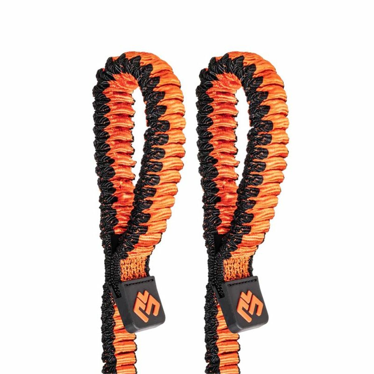 "Närbild på Murtra logotyp och elastiskt material i orange färg"