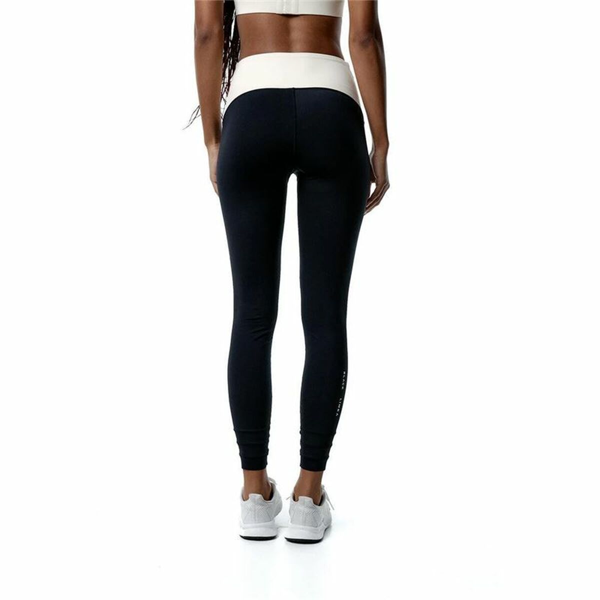 V3H3245DDF0EC98DBDC16678536C5A10F75R6106230P2