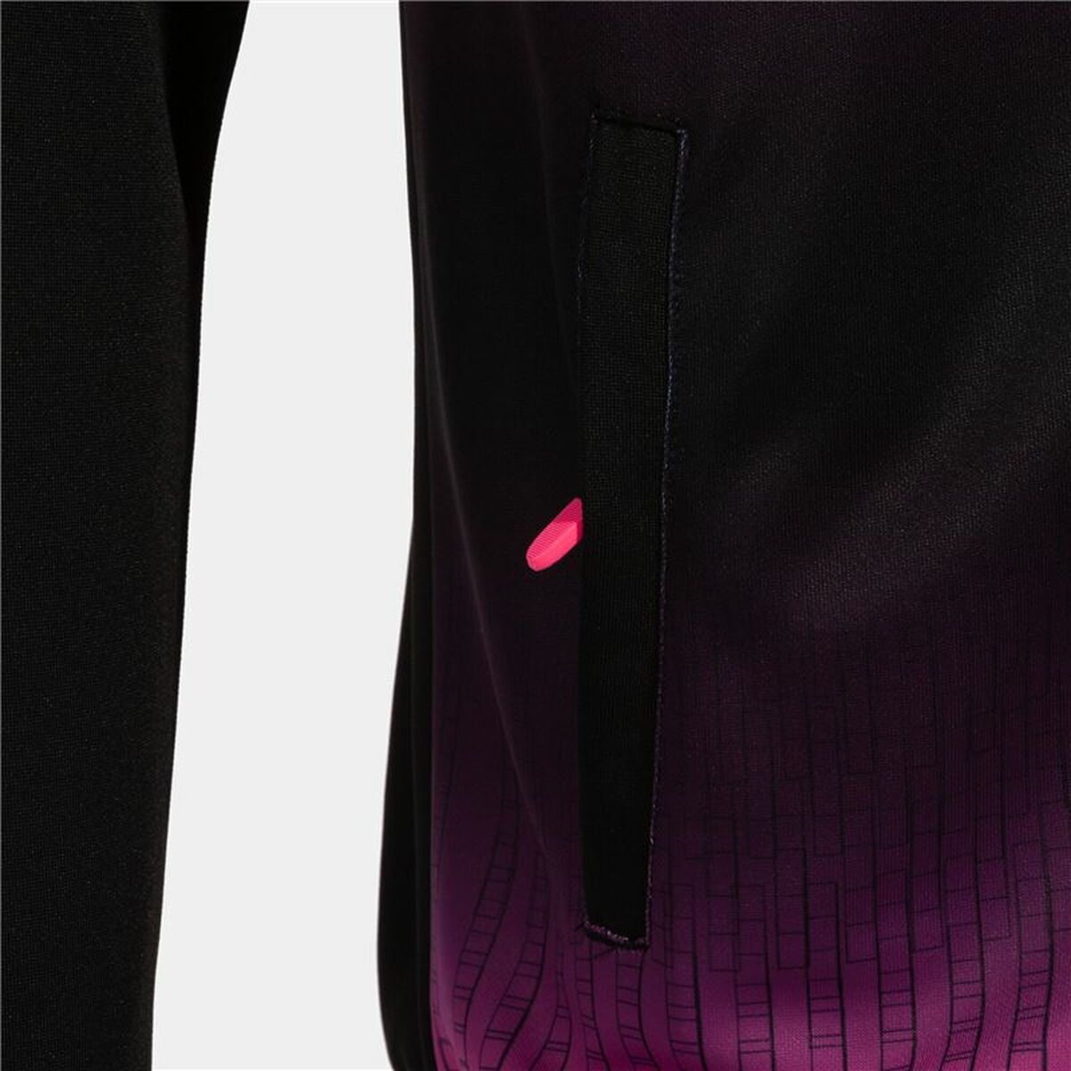 "Joma Sport Tiger V träningsjacka herr – närbild på sidoficka med dragkedja."