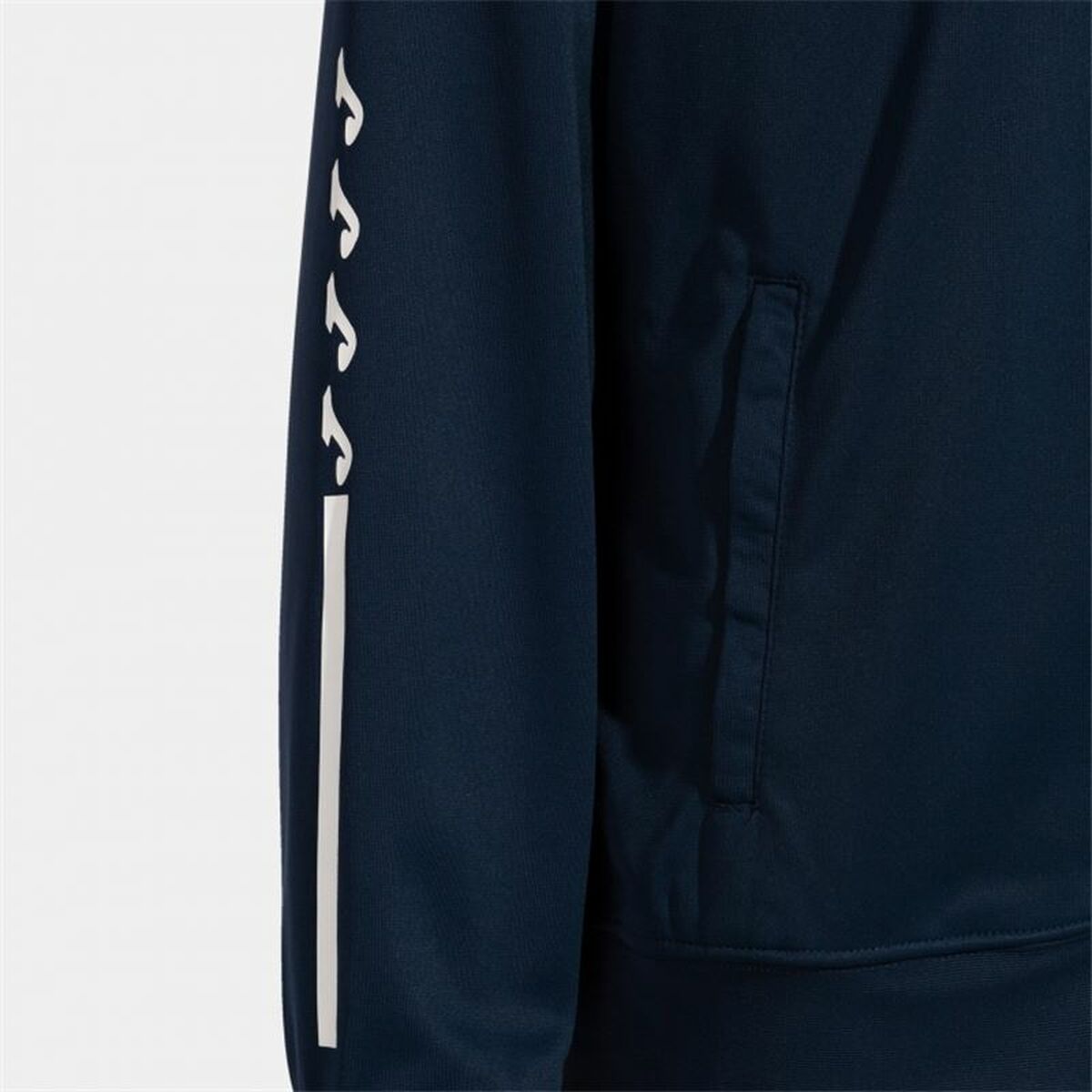 "Ärm och detaljsöm på Joma Sport Eco Super Nova blå jacka för kvinnor."