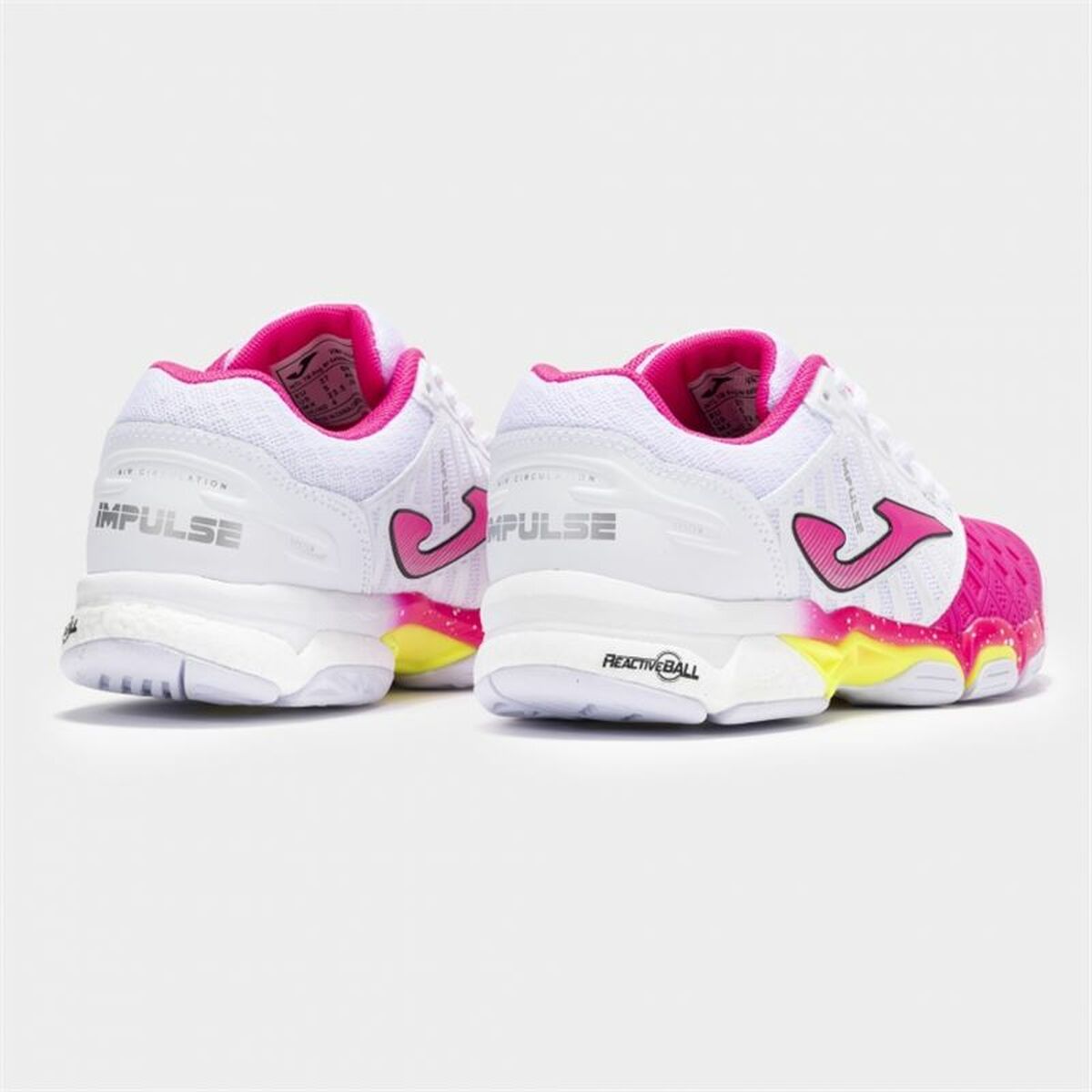 "Joma V.Impulse 2402 – slitstark yttersula med bra grepp"