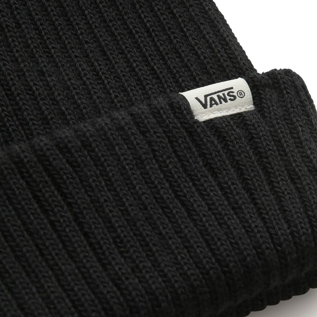 "Vans Clipped Beanie svart multicolour – varm och stretchig mössa i one size"