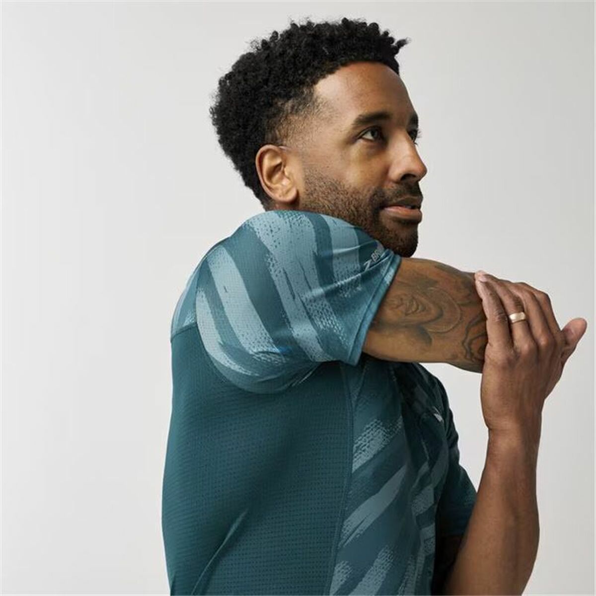 V5H5EFC1659FB60F9AFCACD9DBE3083A309R6604134P3