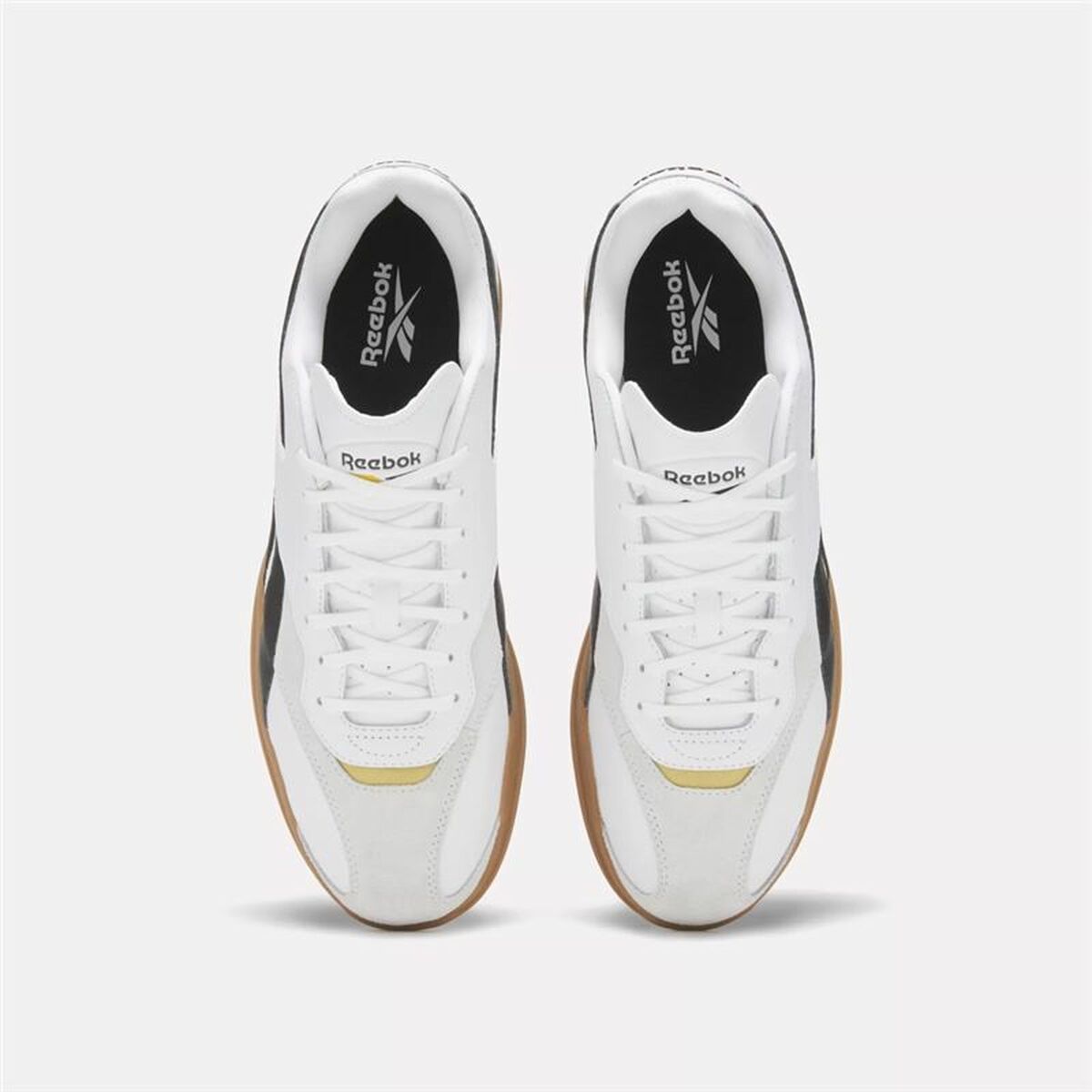 "Reebok Hammer Street mocka ovandel med T-formad tådesign"