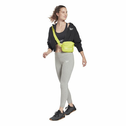 "Reebok Tape Pack Full Zip svart sportjacka för dam – stilren och funktionell design."