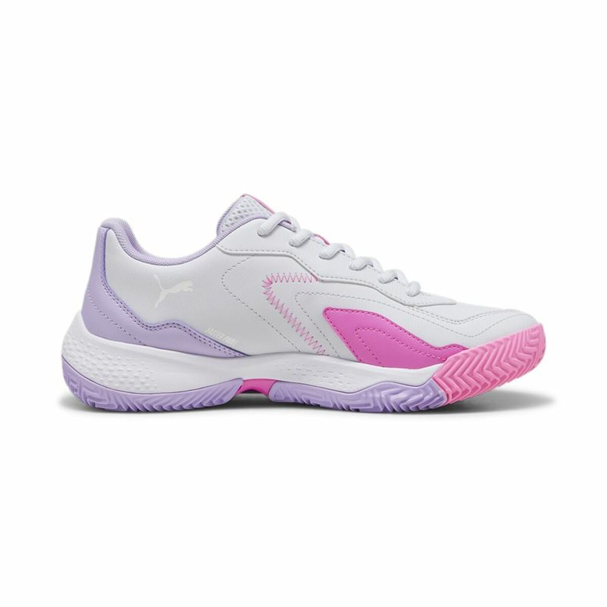 "Puma Nova Smash Vit/Plommon sneaker dam – vy från sidan"