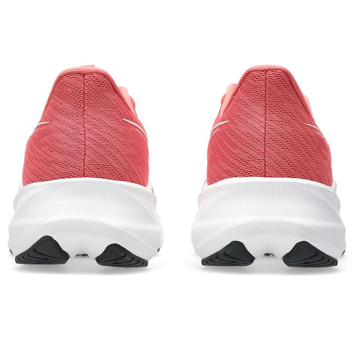 "Asics Versablast 4 bakifrån två skor orange"