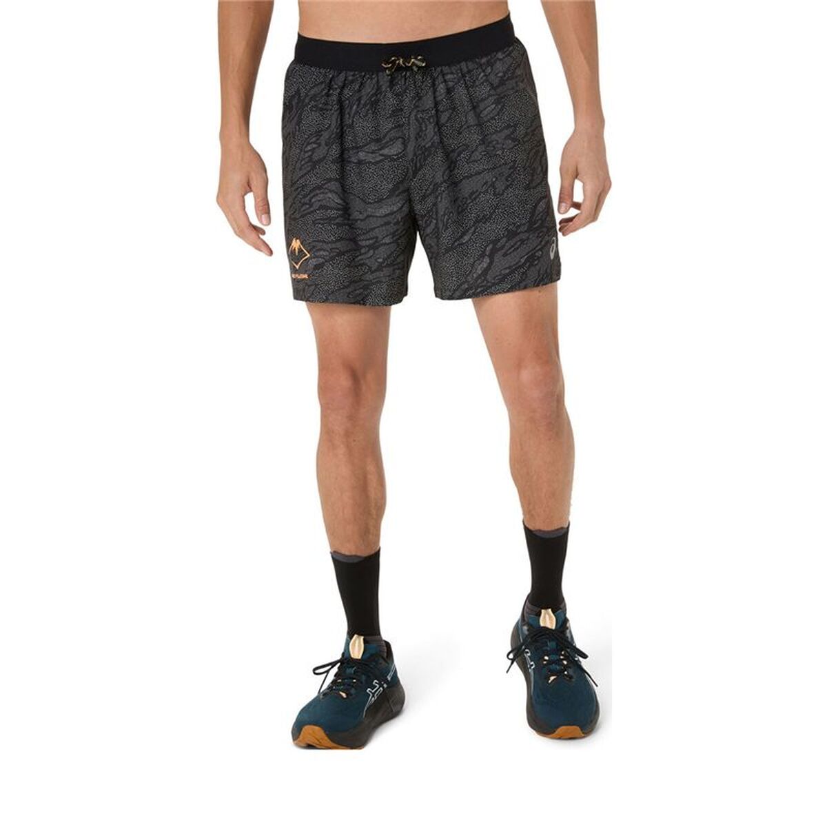 "Asics Fujitrail sportshorts herr helbild"