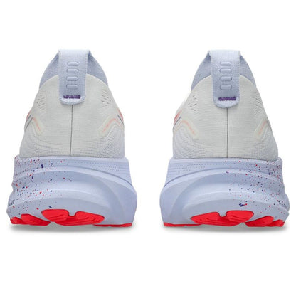 "Asics Gel-Kayano 32 bakifrån två skor vit"