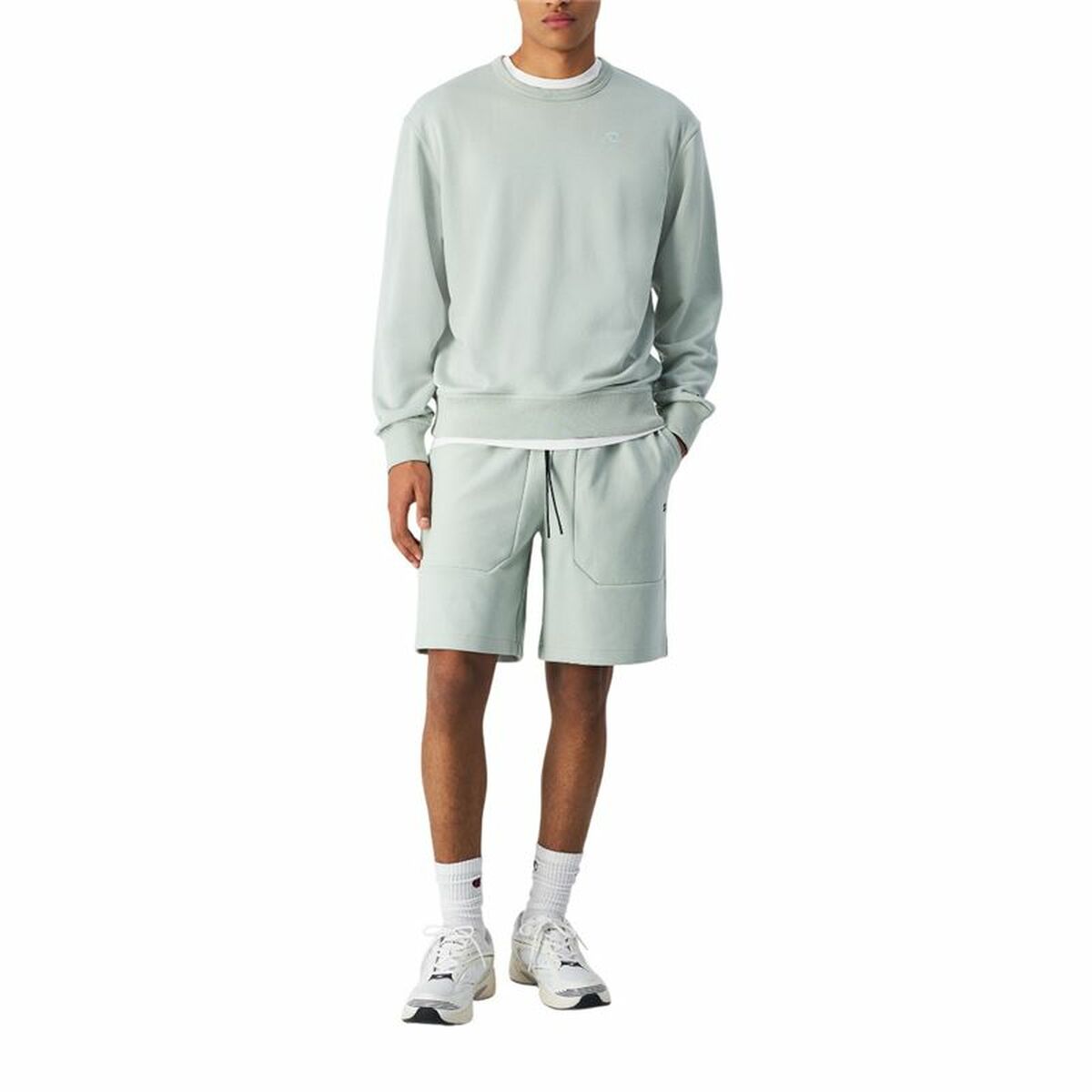 V3H1EE063053756EAF543F6DDD66B3246A8R6110392P4