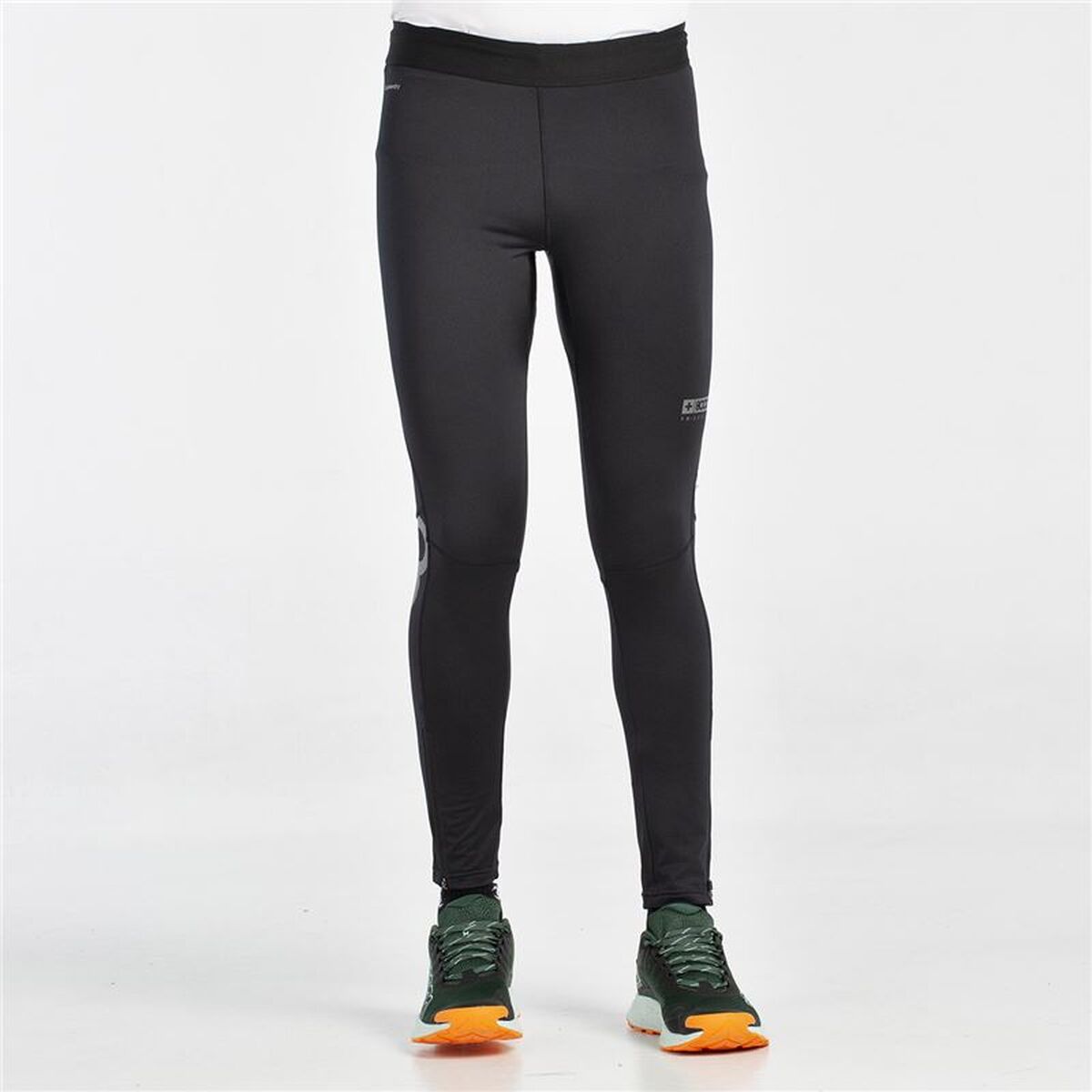 "8000 Tormun sportleggings herr svart detalj på midja"