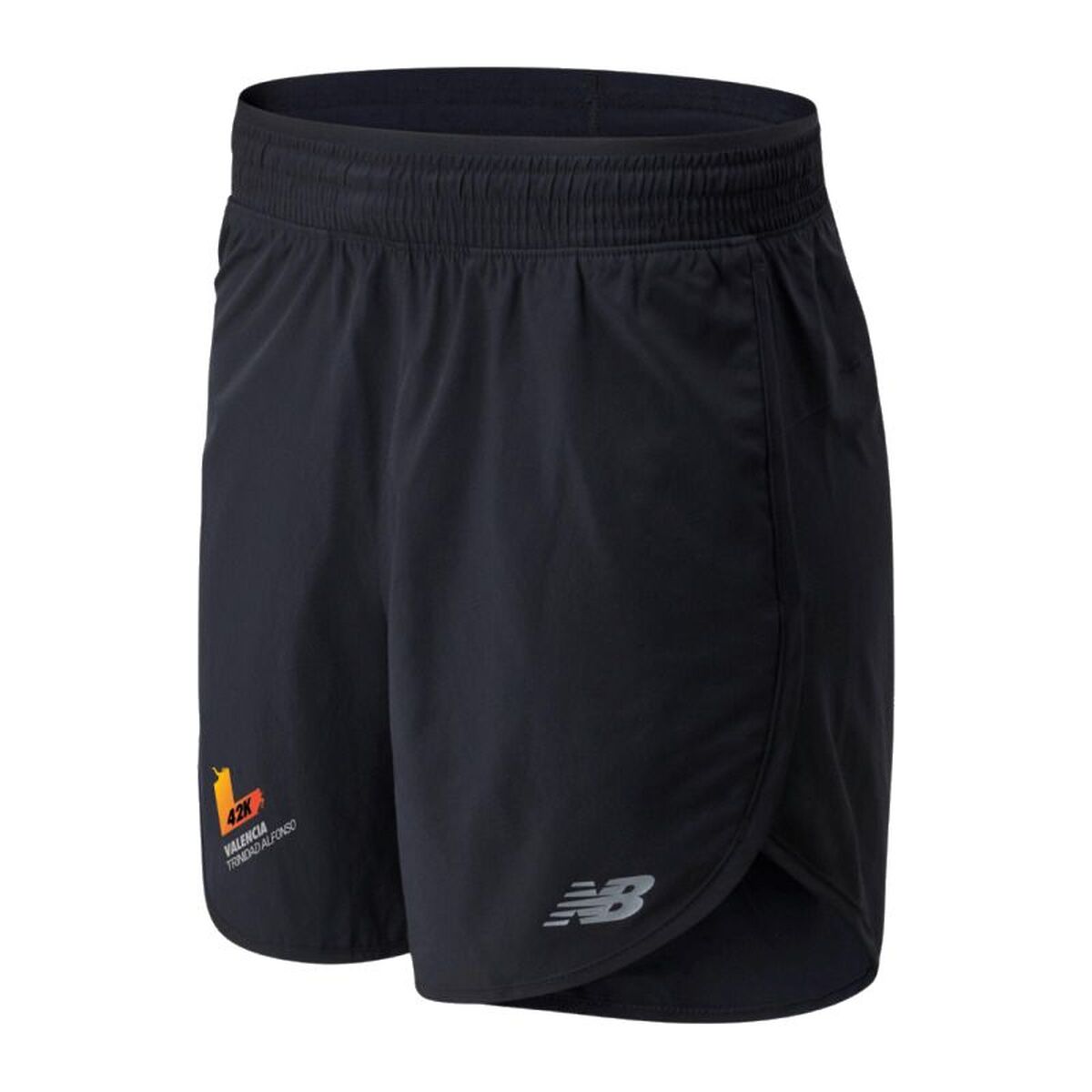 "New Balance Accelerate 5 svarta sportshorts dam framifrån"